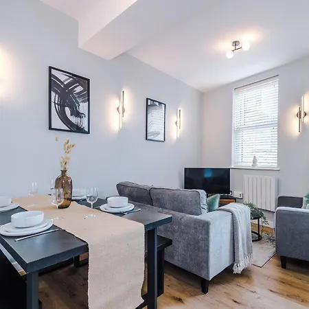 Apartment House 3 - 2 Bed Duplex *