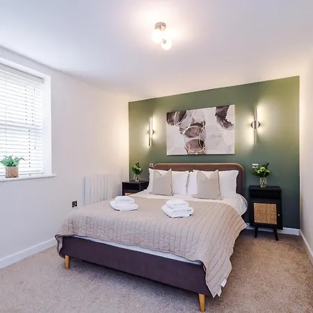 House 3 - 2 Bed Duplex Apartment Harrogate