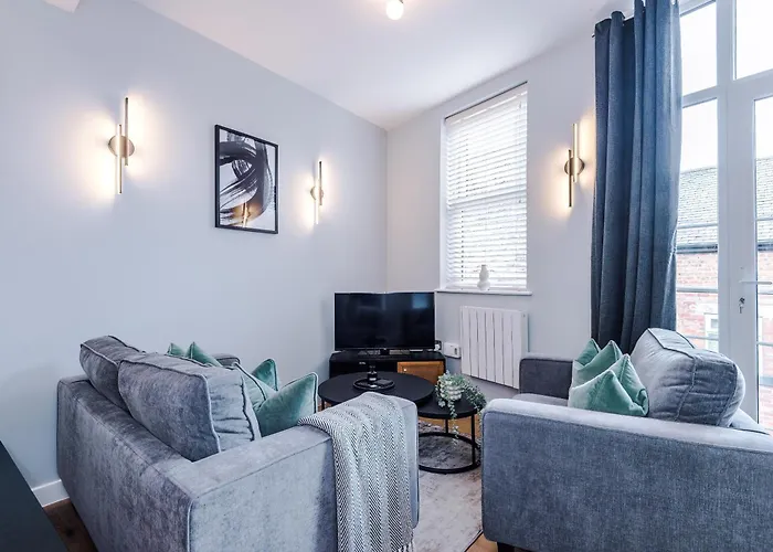 House 3 - 2 Bed Duplex شقة *