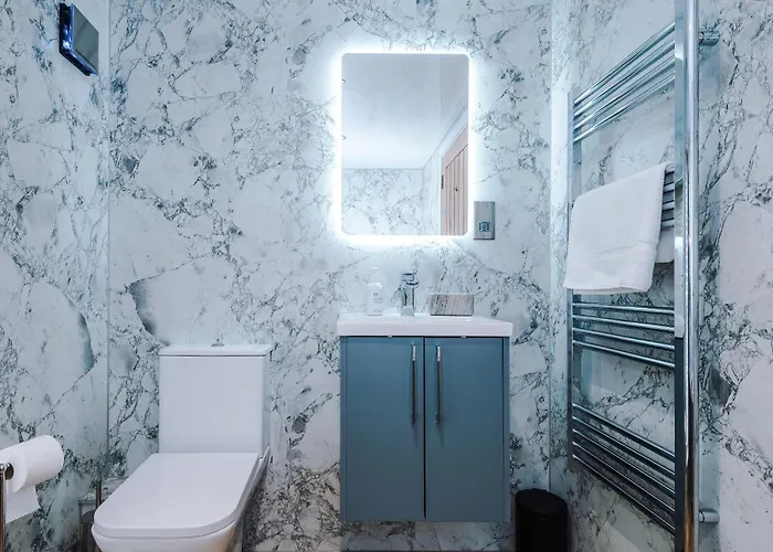 House 3 - 2 Bed Duplex